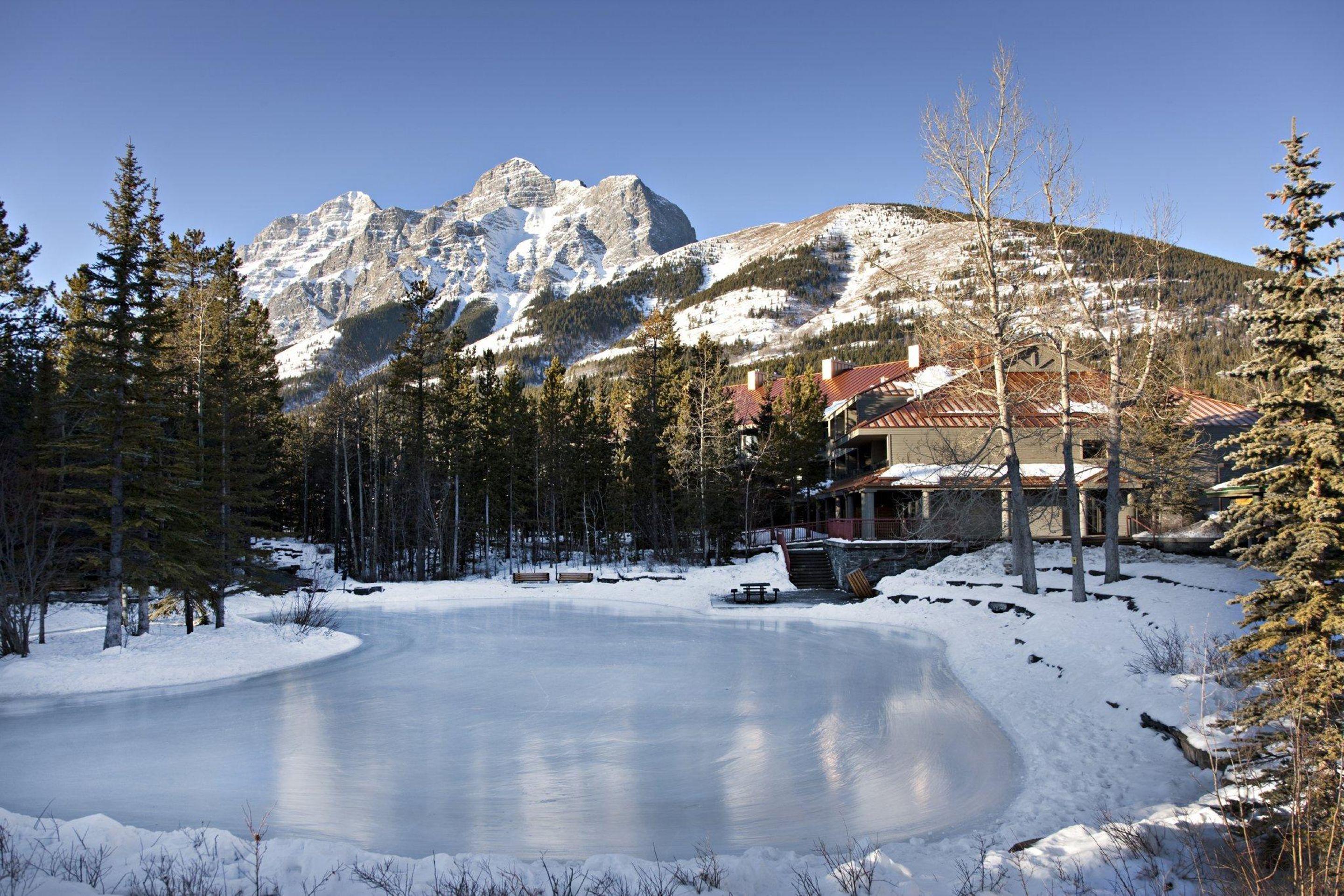 HOTEL MOUNT KIDD MANOR | ⋆⋆ | KANANASKIS, CANADA | SEASON DEALS FROM $158